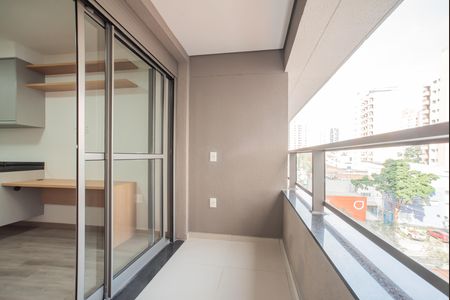 Studio à venda com 27m², 1 quarto e sem vaga Studio à venda com 27m², 1 quarto e sem vagaVaranda