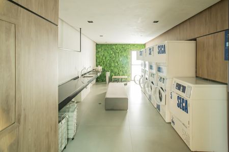 Studio à venda com 27m², 1 quarto e sem vaga Studio à venda com 27m², 1 quarto e sem vagaÁrea comum - Lavanderia