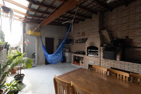 Casa à venda com 290m², 7 quartos e 2 vagas Casa à venda com 290m², 7 quartos e 2 vagasÁrea de Serviço / Quintal / Churrasqueira