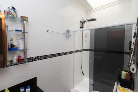 Casa à venda com 290m², 7 quartos e 2 vagas Casa à venda com 290m², 7 quartos e 2 vagasBanheiro da Suíte
