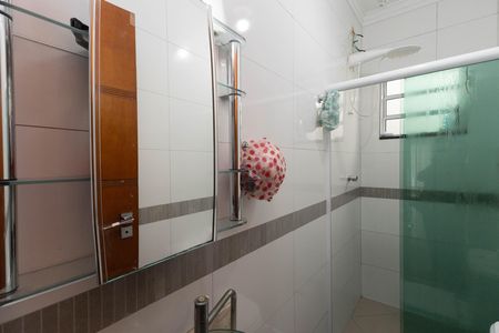 Banheiro 2 de casa à venda com 7 quartos, 290m² em Jardim Fontalis, São Paulo