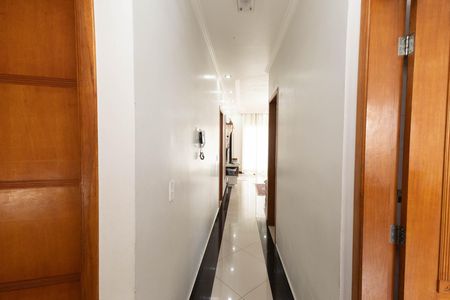 Casa à venda com 290m², 7 quartos e 2 vagas Casa à venda com 290m², 7 quartos e 2 vagasCorredor