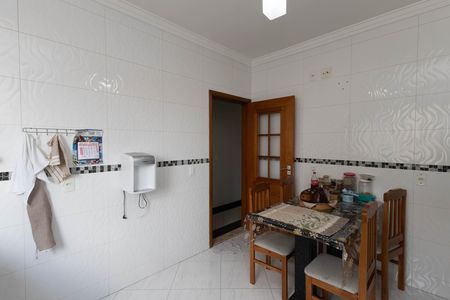 Casa à venda com 290m², 7 quartos e 2 vagas Casa à venda com 290m², 7 quartos e 2 vagasCozinha - Armários