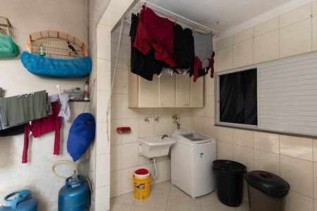Casa à venda com 290m², 7 quartos e 2 vagas Casa à venda com 290m², 7 quartos e 2 vagasÁrea de Serviço / Quintal / Churrasqueira