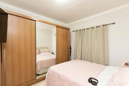 Casa à venda com 290m², 7 quartos e 2 vagas Casa à venda com 290m², 7 quartos e 2 vagasSuíte