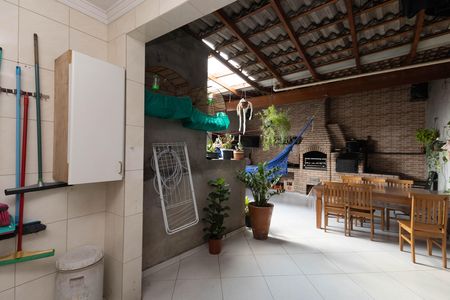 Casa à venda com 290m², 7 quartos e 2 vagas Casa à venda com 290m², 7 quartos e 2 vagasÁrea de Serviço / Quintal / Churrasqueira