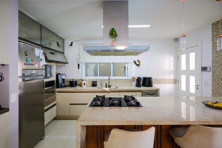 Casa para alugar com 180m², 3 quartos e 2 vagas