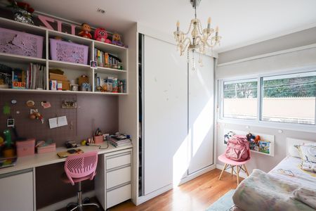 Casa para alugar com 180m², 3 quartos e 2 vagas