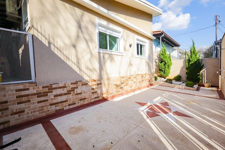 Casa para alugar com 180m², 3 quartos e 2 vagas