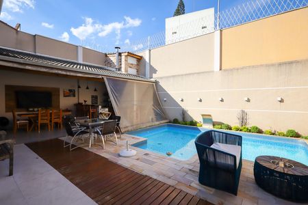 Casa para alugar com 180m², 3 quartos e 2 vagas