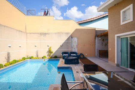 Casa para alugar com 180m², 3 quartos e 2 vagas