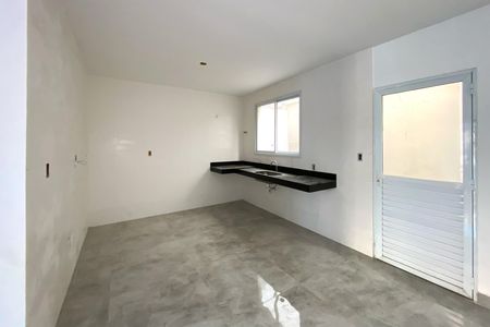 Casa à venda com 124m², 3 quartos e 2 vagas Casa à venda com 124m², 3 quartos e 2 vagasCozinha