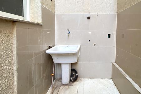Casa à venda com 124m², 3 quartos e 2 vagas Casa à venda com 124m², 3 quartos e 2 vagasÁrea de Serviço