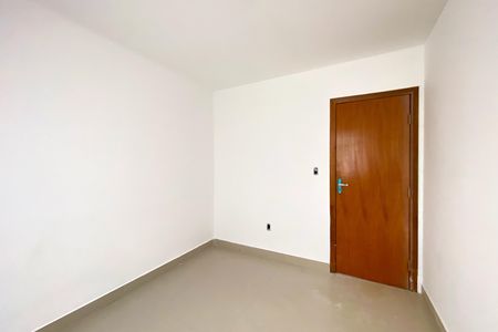 Casa à venda com 124m², 3 quartos e 2 vagas Casa à venda com 124m², 3 quartos e 2 vagasQuarto 2