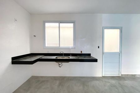Casa à venda com 124m², 3 quartos e 2 vagas Casa à venda com 124m², 3 quartos e 2 vagasCozinha