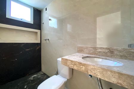Casa à venda com 124m², 3 quartos e 2 vagas Casa à venda com 124m², 3 quartos e 2 vagasBanheiro da Suíte 1