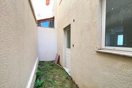 Casa à venda com 124m², 3 quartos e 2 vagas Casa à venda com 124m², 3 quartos e 2 vagasÁrea de Serviço
