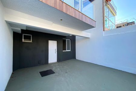 Casa à venda com 124m², 3 quartos e 2 vagas Casa à venda com 124m², 3 quartos e 2 vagasGaragem
