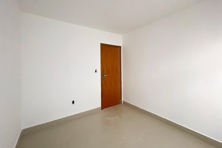 Casa à venda com 124m², 3 quartos e 2 vagas Casa à venda com 124m², 3 quartos e 2 vagasQuarto 2