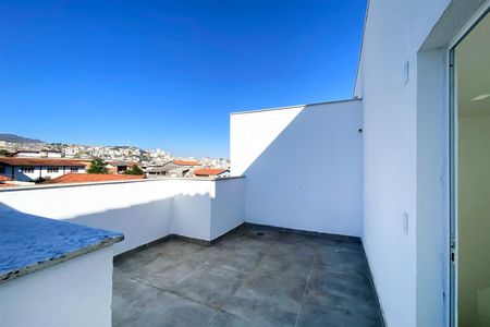Casa à venda com 124m², 3 quartos e 2 vagas Casa à venda com 124m², 3 quartos e 2 vagasCobertura
