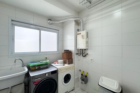 Apartamento à venda com 155m², 3 quartos e 3 vagas Apartamento à venda com 155m², 3 quartos e 3 vagasÁrea de Serviço