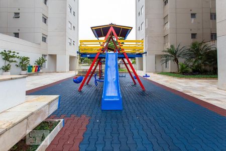 Apartamento à venda com 155m², 3 quartos e 3 vagas Apartamento à venda com 155m², 3 quartos e 3 vagasÁrea comum - Playground