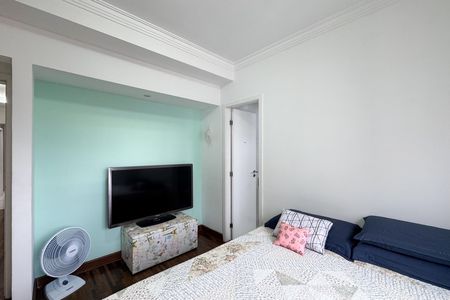 Apartamento à venda com 155m², 3 quartos e 3 vagas Apartamento à venda com 155m², 3 quartos e 3 vagasSuíte 2