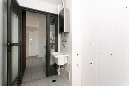 Área de Serviço de apartamento para alugar com 2 quartos, 73m² em Vila Esperança, São Paulo