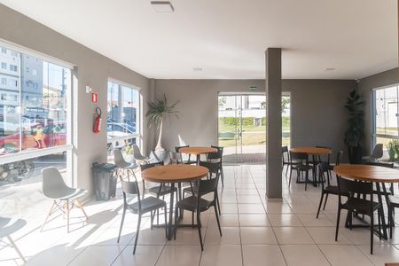 Apartamento para alugar com 49m², 2 quartos e 1 vaga Apartamento para alugar com 49m², 2 quartos e 1 vagaÁrea comum - Salão de festas