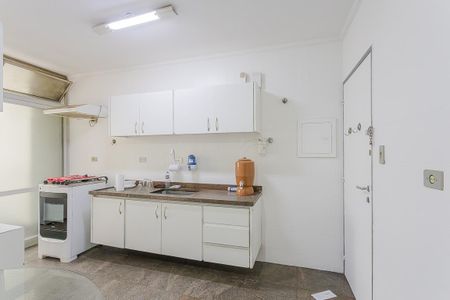 Apartamento para alugar com 130m², 3 quartos e 2 vagas Apartamento para alugar com 130m², 3 quartos e 2 vagasCozinha