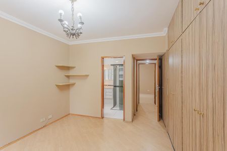 Apartamento para alugar com 130m², 3 quartos e 2 vagas Apartamento para alugar com 130m², 3 quartos e 2 vagasSuíte