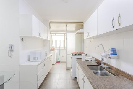 Apartamento para alugar com 130m², 3 quartos e 2 vagas Apartamento para alugar com 130m², 3 quartos e 2 vagasCozinha