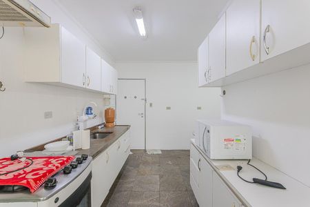 Cozinha de apartamento para alugar com 3 quartos, 130m² em Jardim Paulista, São Paulo