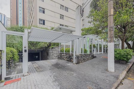 Apartamento para alugar com 130m², 3 quartos e 2 vagas Apartamento para alugar com 130m², 3 quartos e 2 vagasFachada