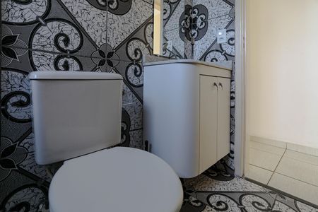 Apartamento para alugar com 53m², 2 quartos e 1 vaga Apartamento para alugar com 53m², 2 quartos e 1 vagaBanheiro