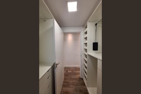 Casa para alugar com 110m², 3 quartos e 2 vagas Casa para alugar com 110m², 3 quartos e 2 vagasCloset da suíte