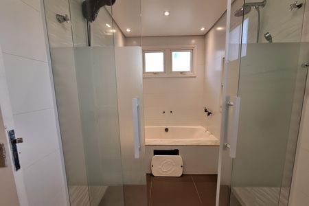 Casa para alugar com 110m², 3 quartos e 2 vagas Casa para alugar com 110m², 3 quartos e 2 vagasBanheiro da Suíte