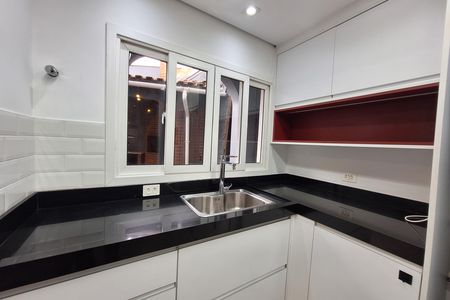 Casa para alugar com 110m², 3 quartos e 2 vagas Casa para alugar com 110m², 3 quartos e 2 vagasCozinha