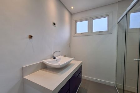 Casa para alugar com 110m², 3 quartos e 2 vagas Casa para alugar com 110m², 3 quartos e 2 vagasBanheiro