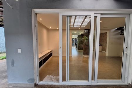 Casa para alugar com 110m², 3 quartos e 2 vagas Casa para alugar com 110m², 3 quartos e 2 vagasVaranda