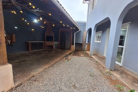 Casa para alugar com 110m², 3 quartos e 2 vagas Casa para alugar com 110m², 3 quartos e 2 vagasQuintal