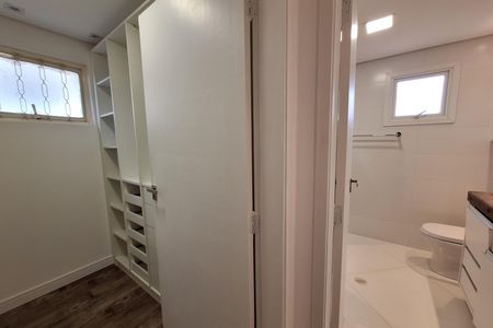 Casa para alugar com 110m², 3 quartos e 2 vagas Casa para alugar com 110m², 3 quartos e 2 vagasCloset da suíte