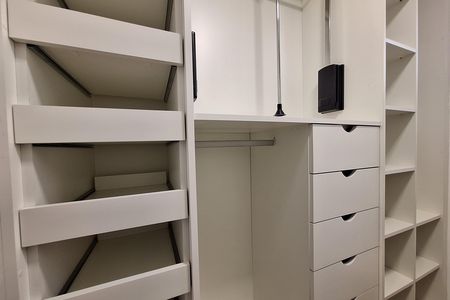 Casa para alugar com 110m², 3 quartos e 2 vagas Casa para alugar com 110m², 3 quartos e 2 vagasCloset da suíte