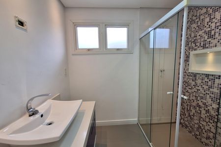 Casa para alugar com 110m², 3 quartos e 2 vagas Casa para alugar com 110m², 3 quartos e 2 vagasBanheiro