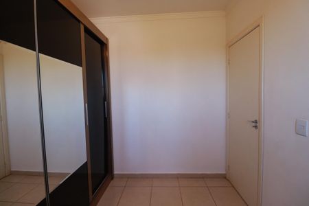 Quarto 2 de apartamento para alugar com 2 quartos, 47m² em Jardim Paulistano, Ribeirão Preto