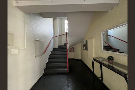 Hall social de apartamento para alugar com 3 quartos, 80m² em Alípio de Melo, Belo Horizonte