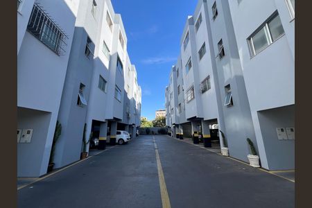 Garagem de apartamento para alugar com 3 quartos, 80m² em Alípio de Melo, Belo Horizonte