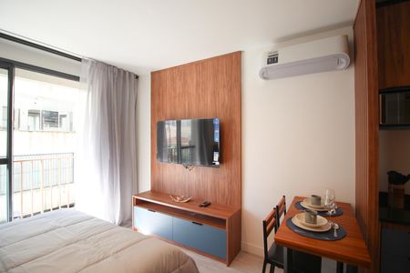 Studio para alugar com 25m², 1 quarto e sem vagaSuíte 