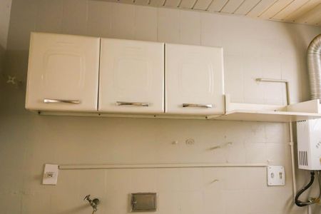 Cozinha de apartamento para alugar com 2 quartos, 45m² em Tomás Coelho, Rio de Janeiro