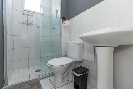 Banheiro de apartamento para alugar com 2 quartos, 65m² em Venda Nova, Belo Horizonte